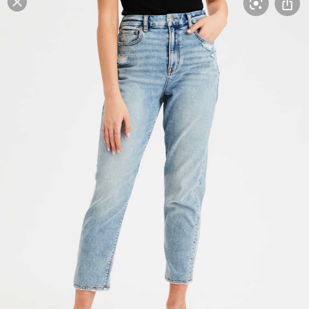 American Eagle size 2 mom jeans